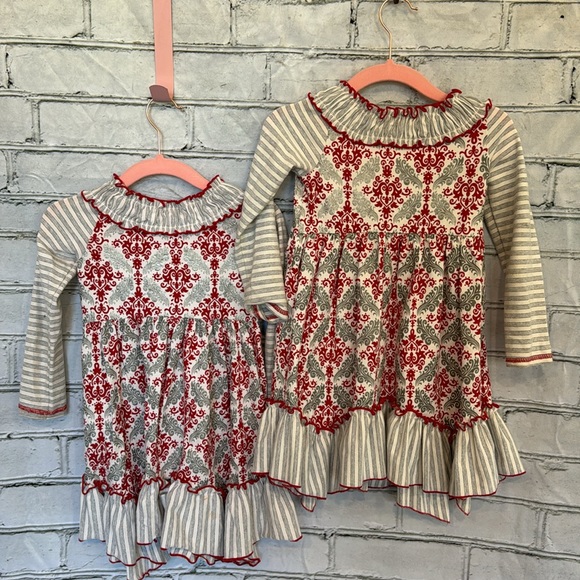 TWO dresses, twin girls, perfect for Valentine’s Day! Size 5 - Picture 5 of 5